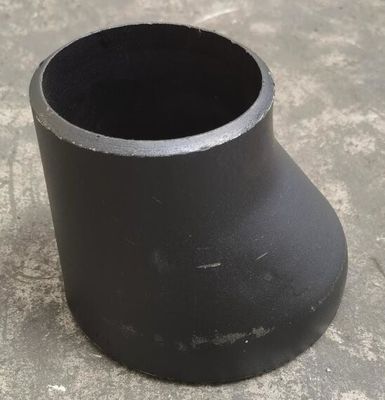 ISO-PED ASME B16.9 BEDRIEGT ECC het Reductiemiddelensch40 A234 WPB Zwarte Verf van de Staalpijp