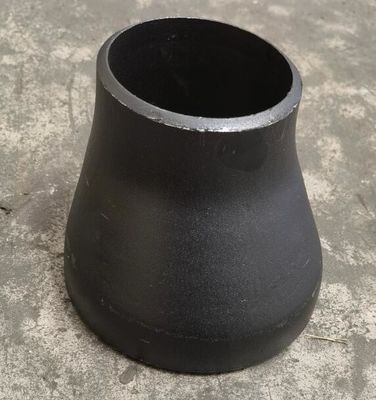 ISO-PED ASME B16.9 BEDRIEGT ECC het Reductiemiddelensch40 A234 WPB Zwarte Verf van de Staalpijp
